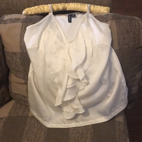 Very cute tank top - Picture 1 of 1